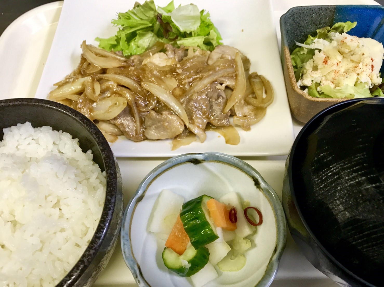 豚生姜焼き定食